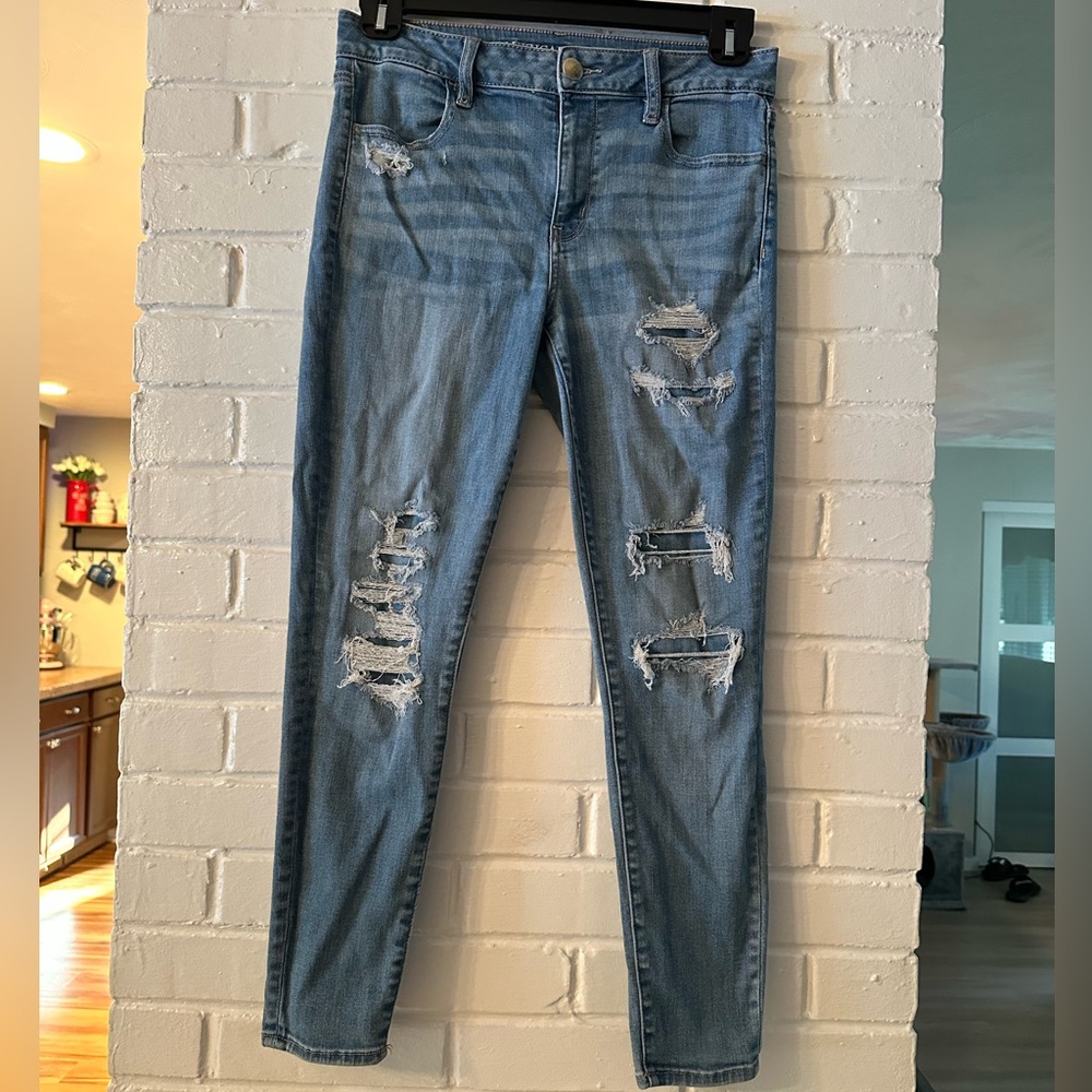 American eagle hi rise distressed jeggings